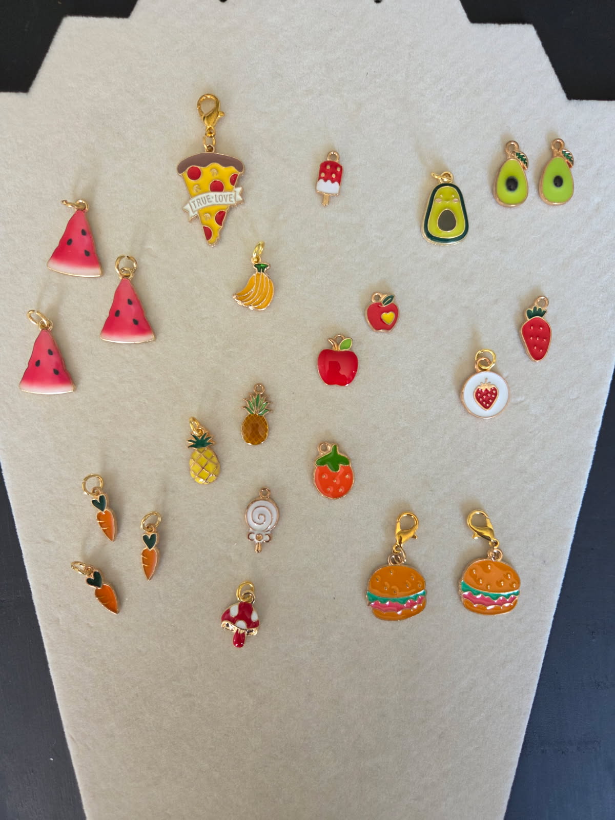 Create a Necklace (Gold)