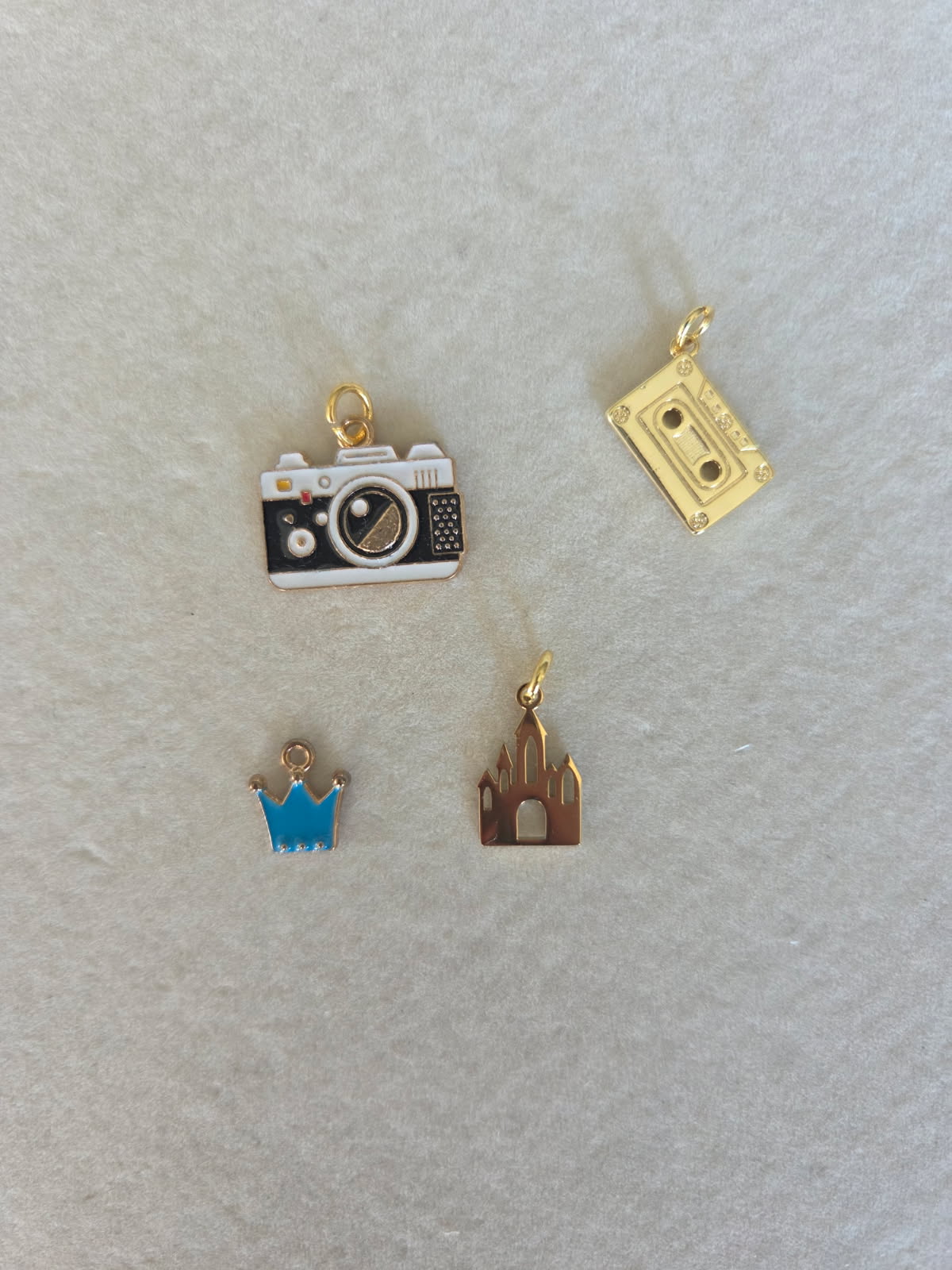 Create a Necklace (Gold)