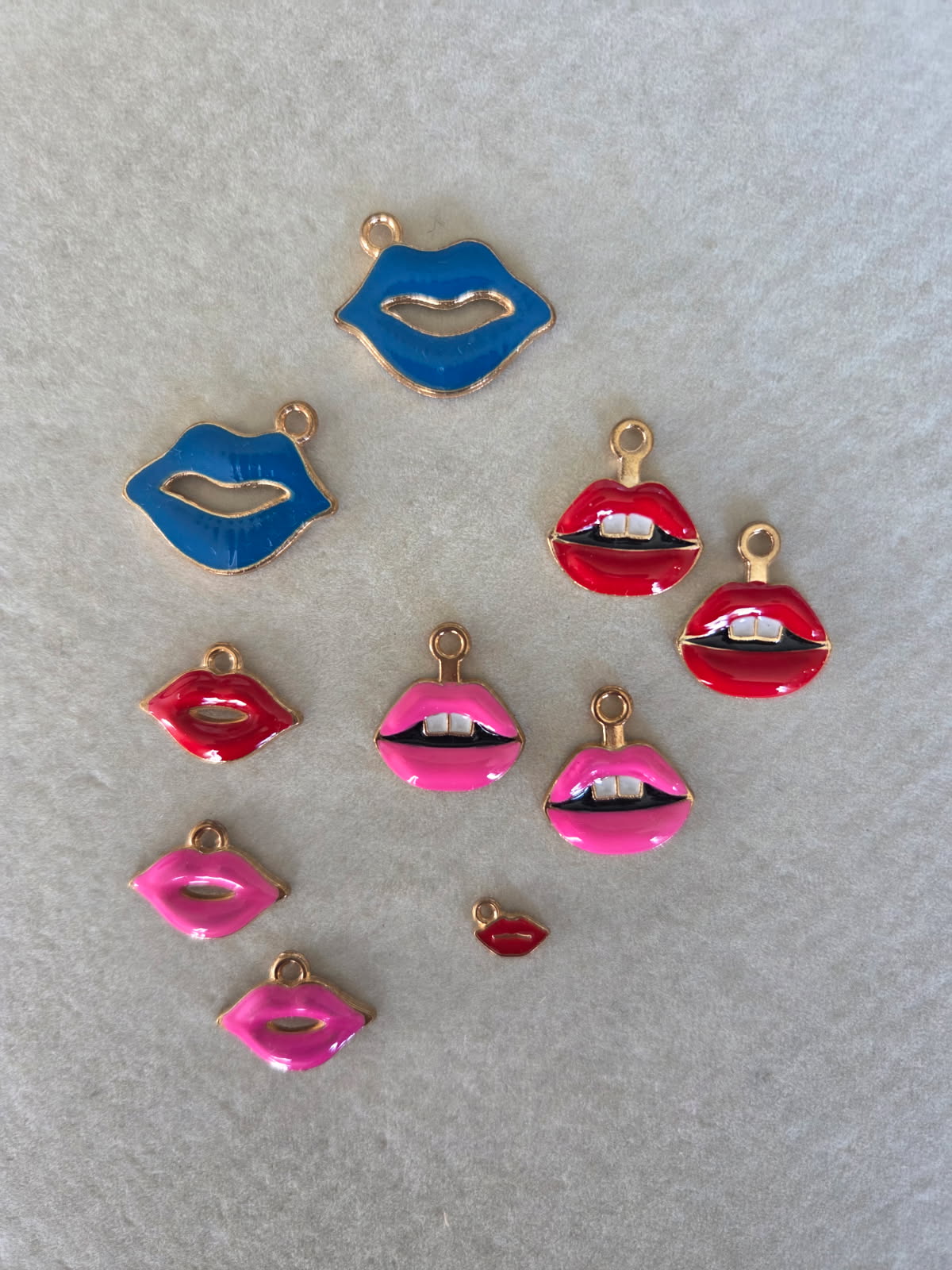 Create a Necklace (Gold)