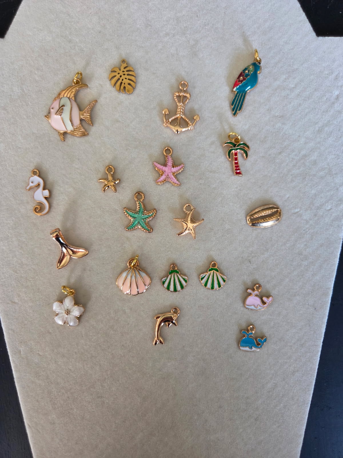 Create a Necklace (Gold)