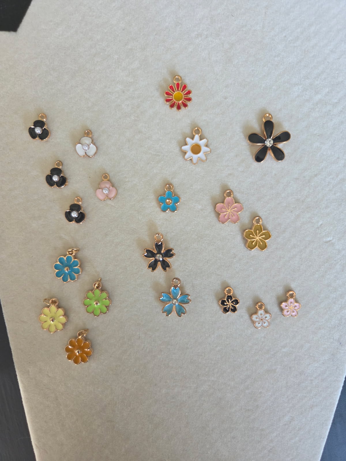 Create a Necklace (Gold)