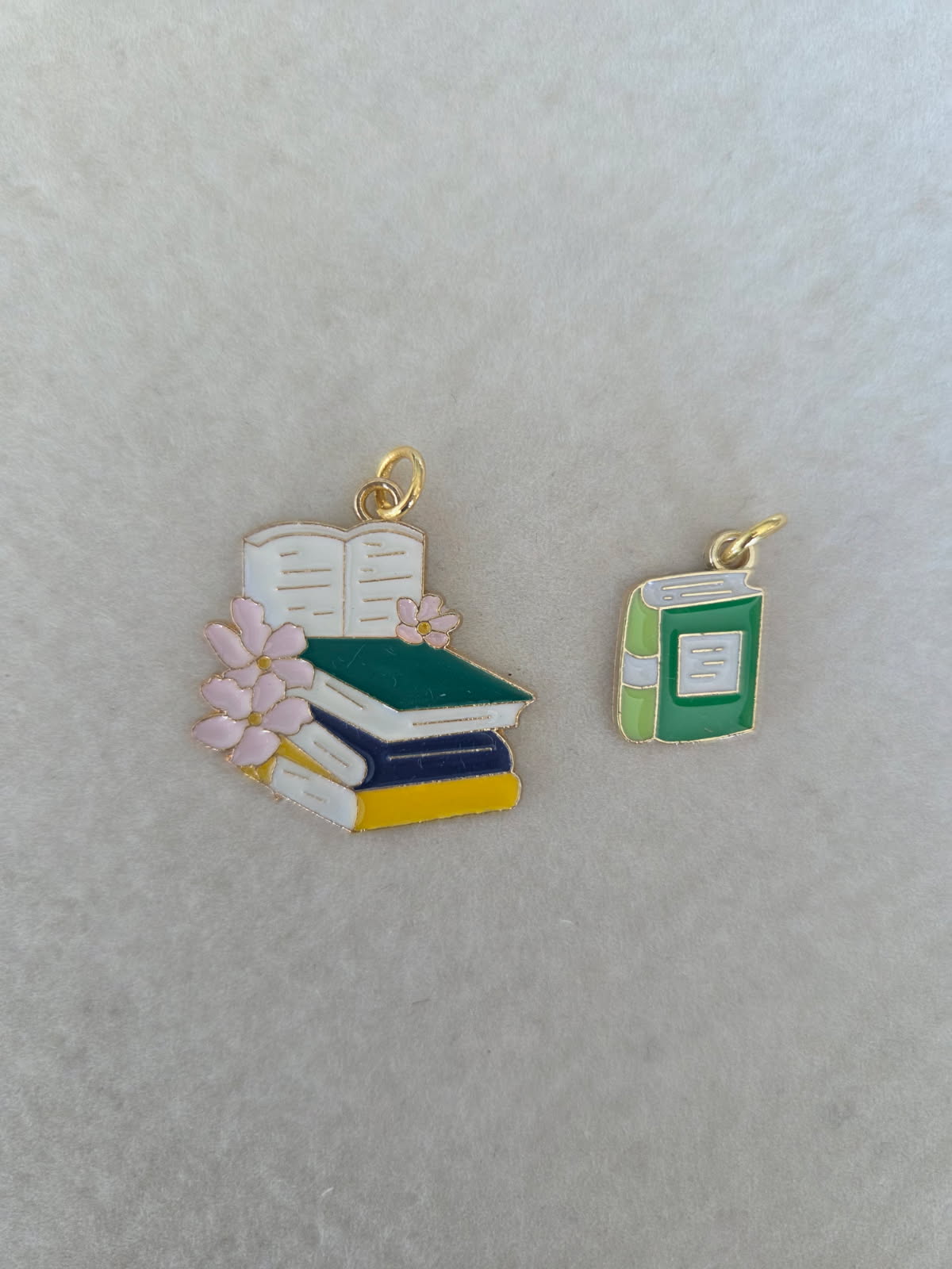 Create a Necklace (Gold)