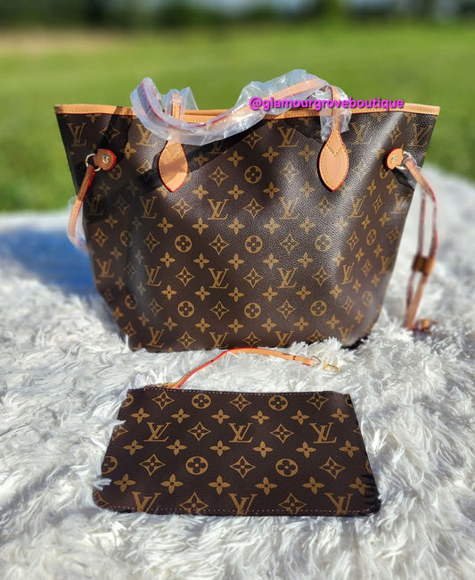 Tote w/ matching wristlet