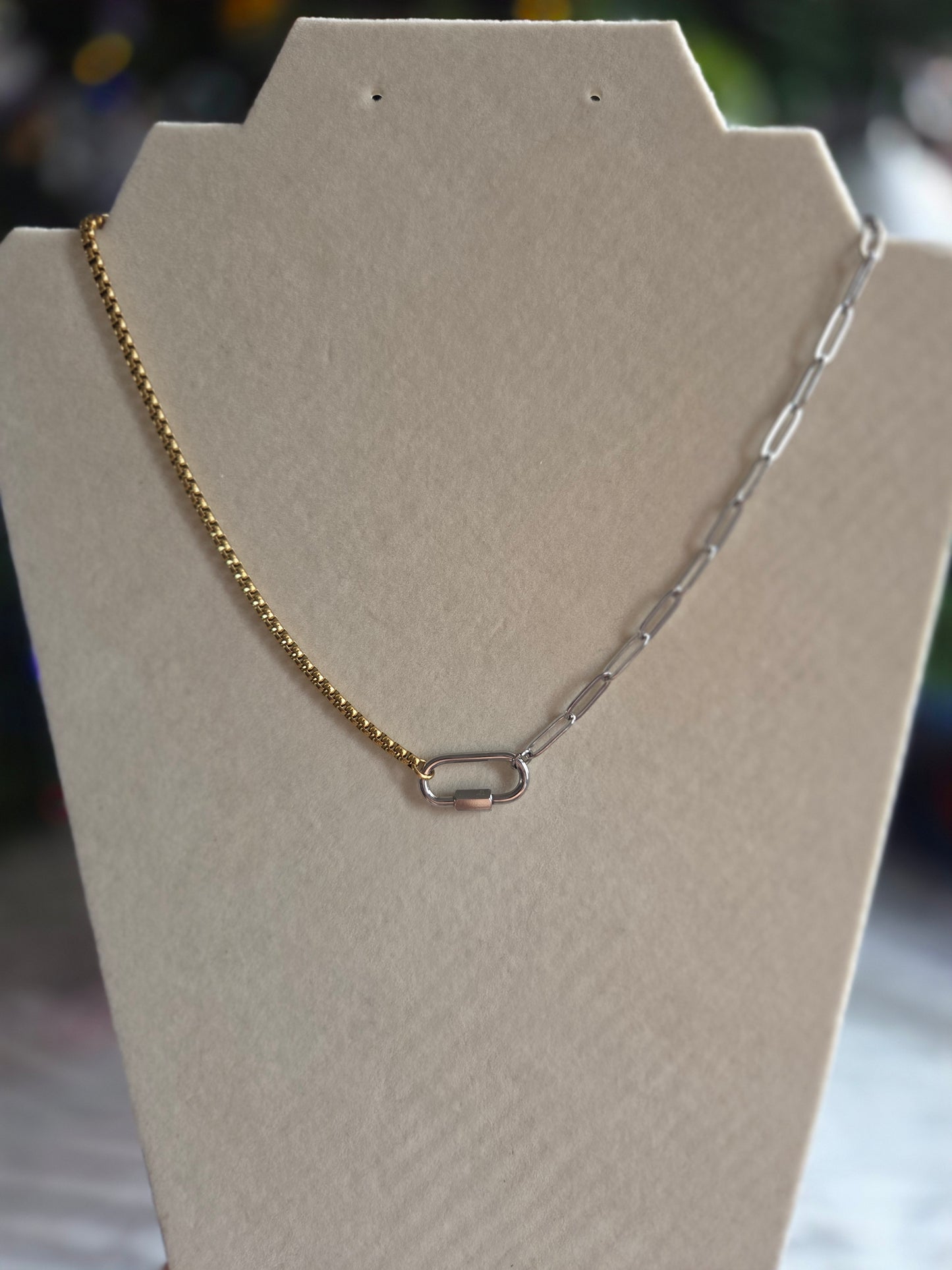 Create a Necklace (Gold)